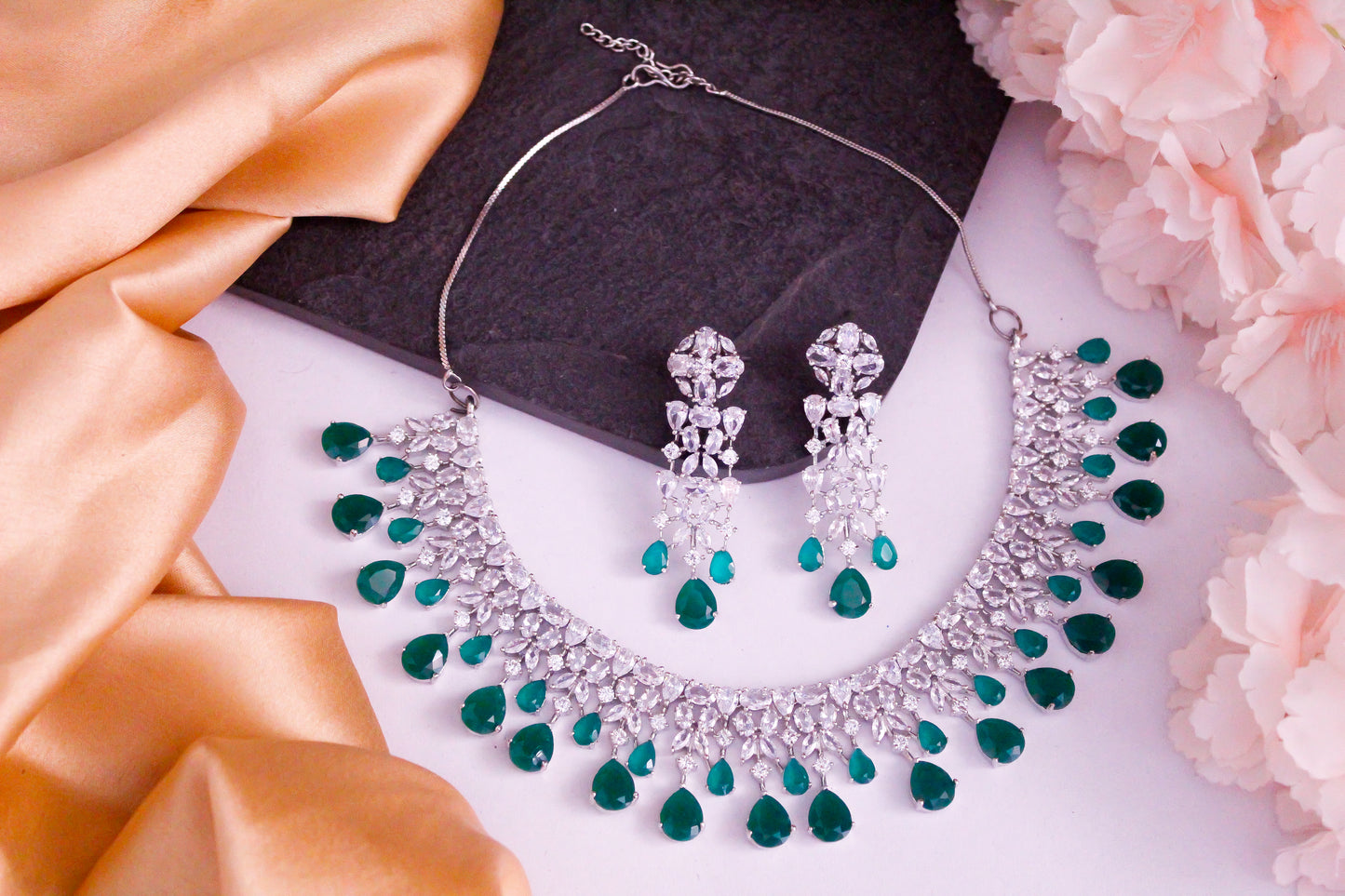 Green AD Necklace Set