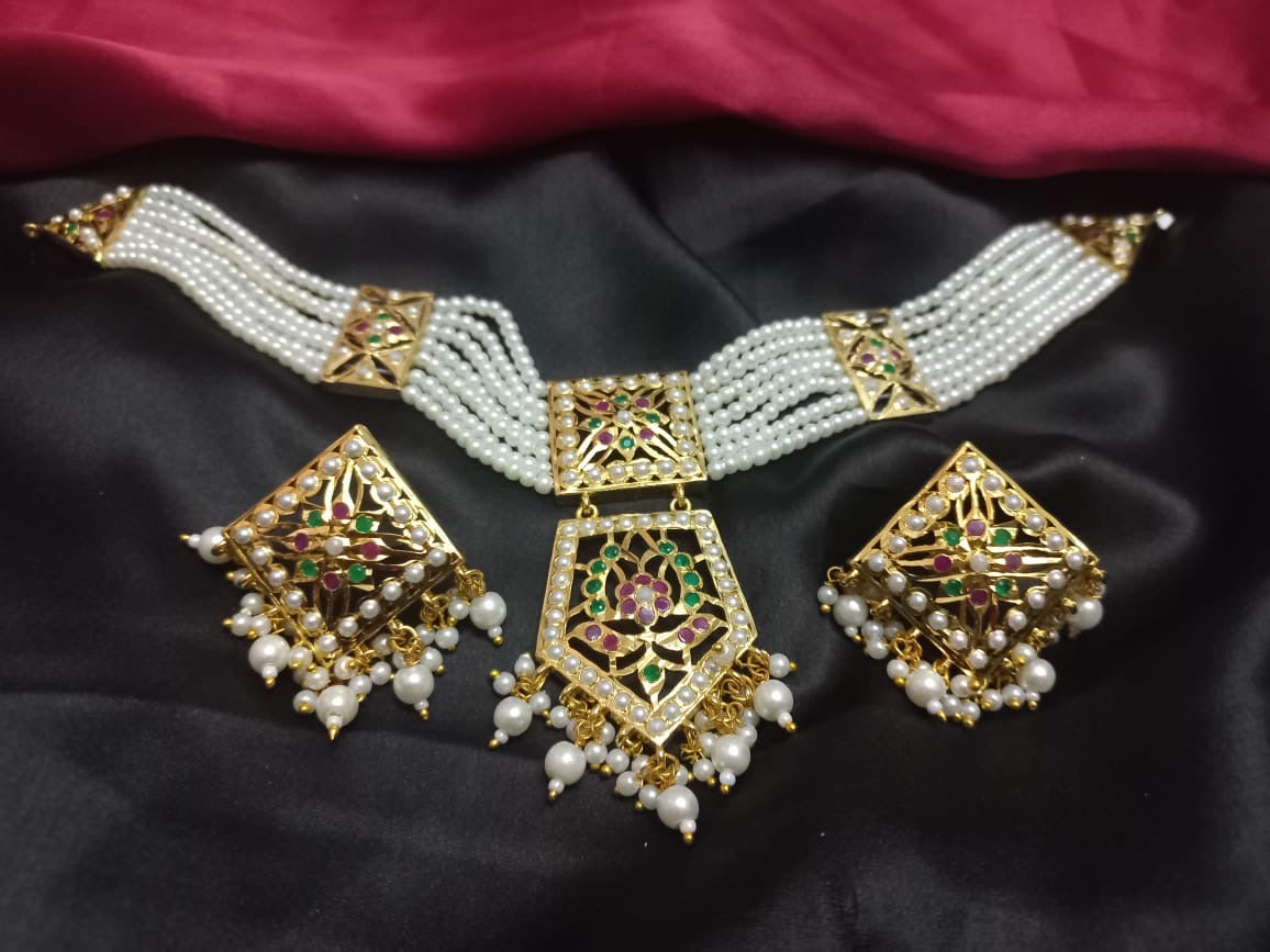 Jadau with Pearls Choker
