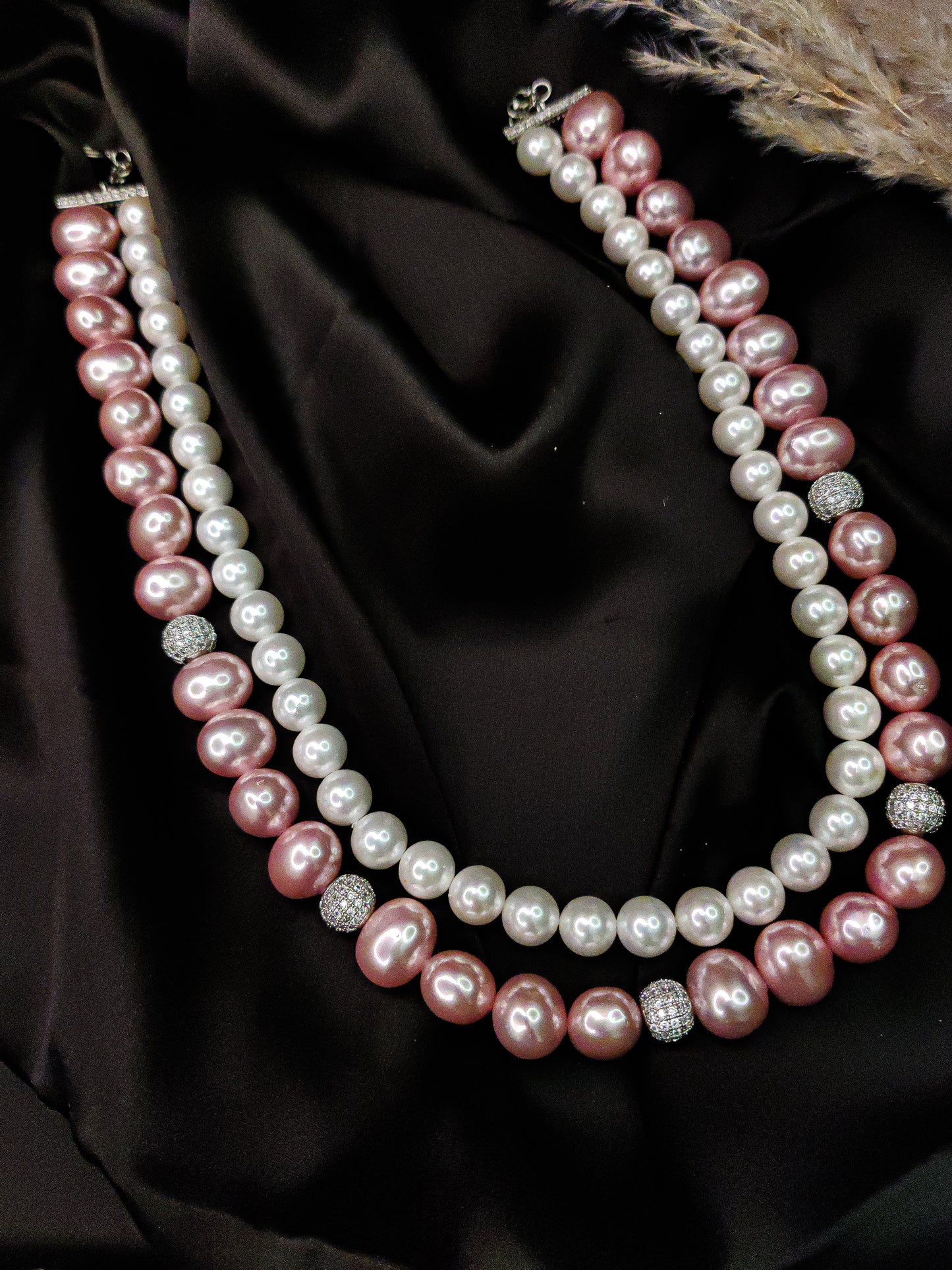 Pearl Neckpiece