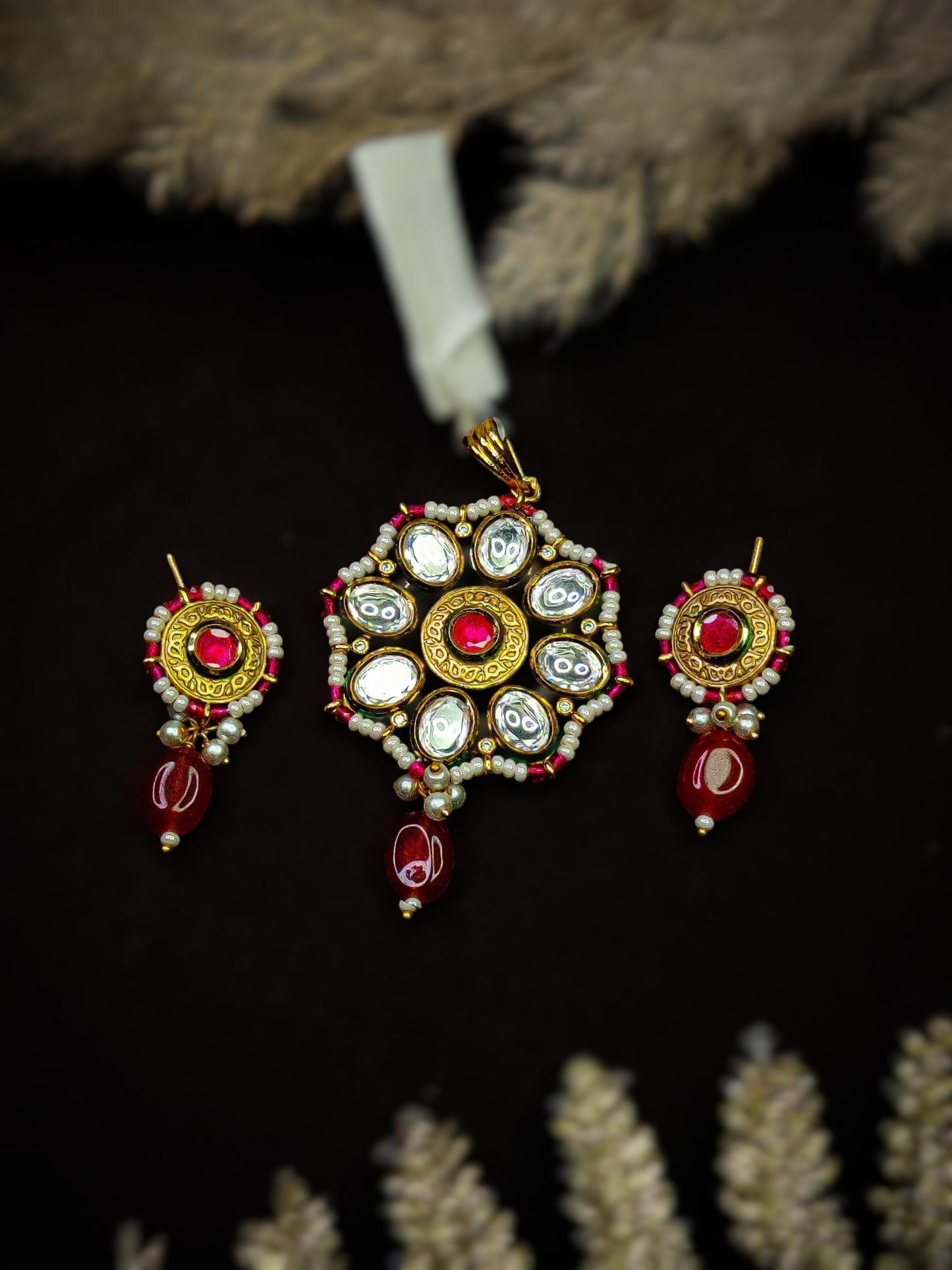 Myra Kundan Pendant Set