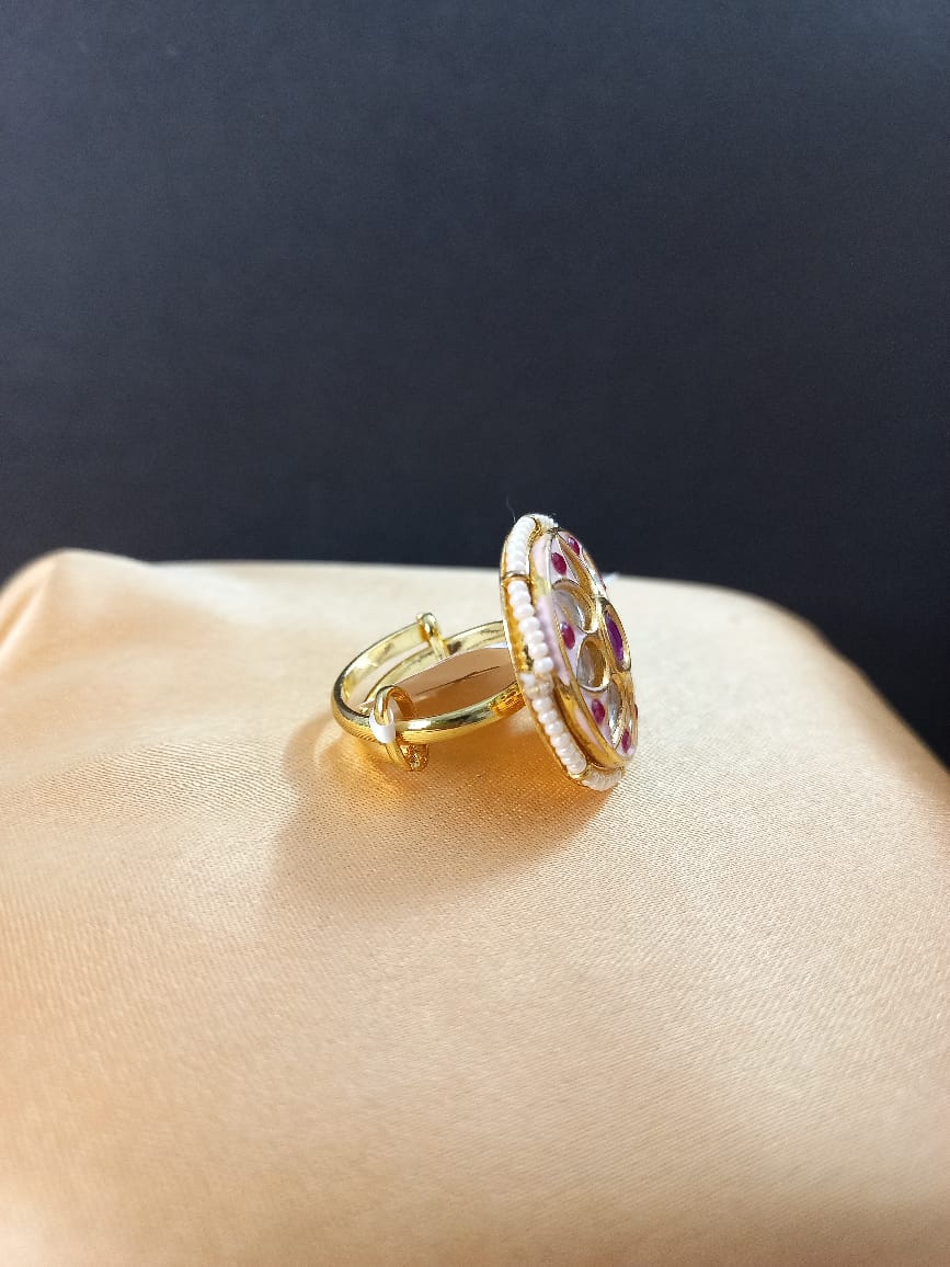 Saisha Kundan Ring