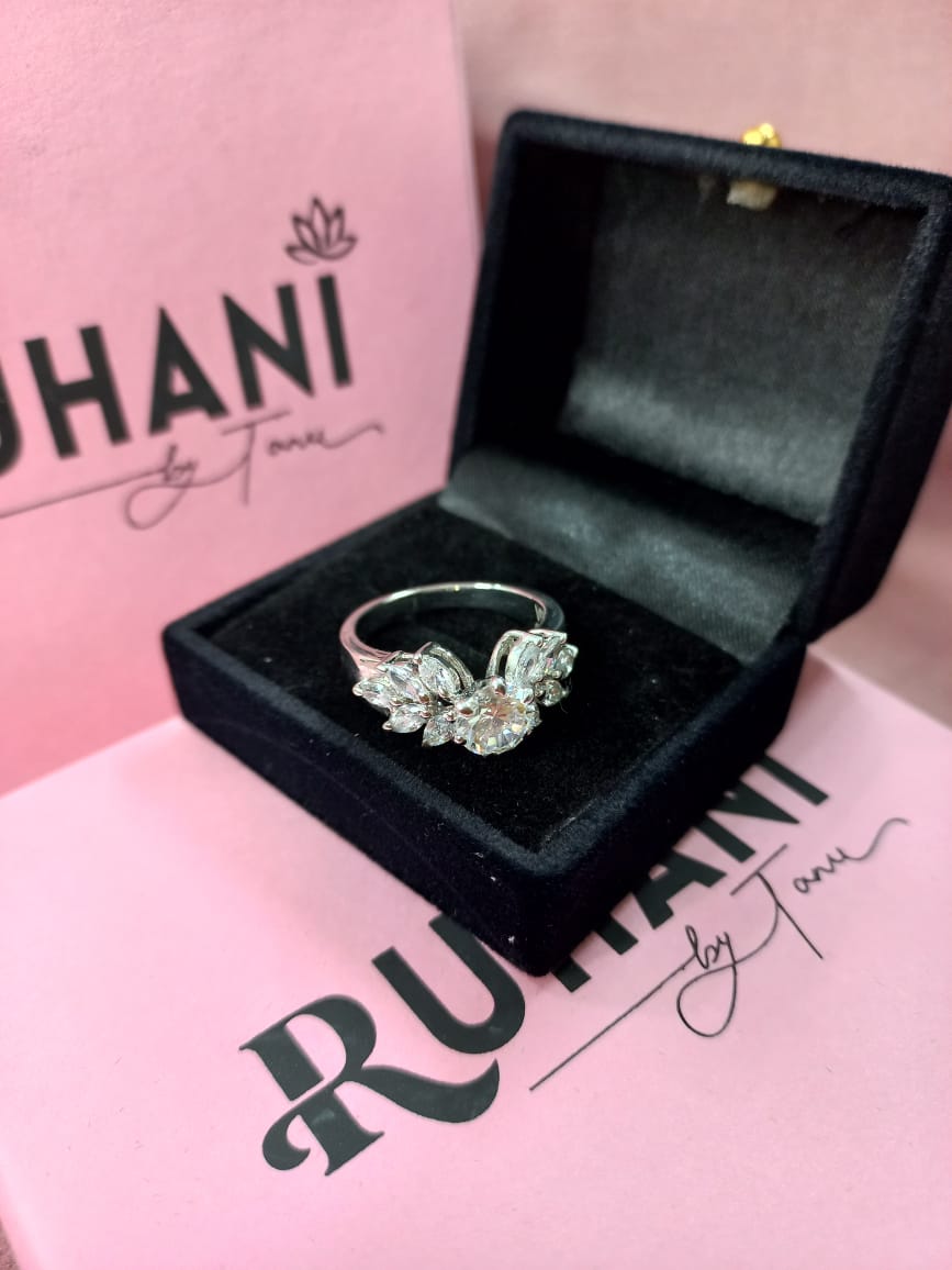 Leave Design Sterling Silver Ring