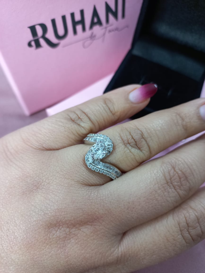 1 CT Solitare Classy Sterling Silver Ring