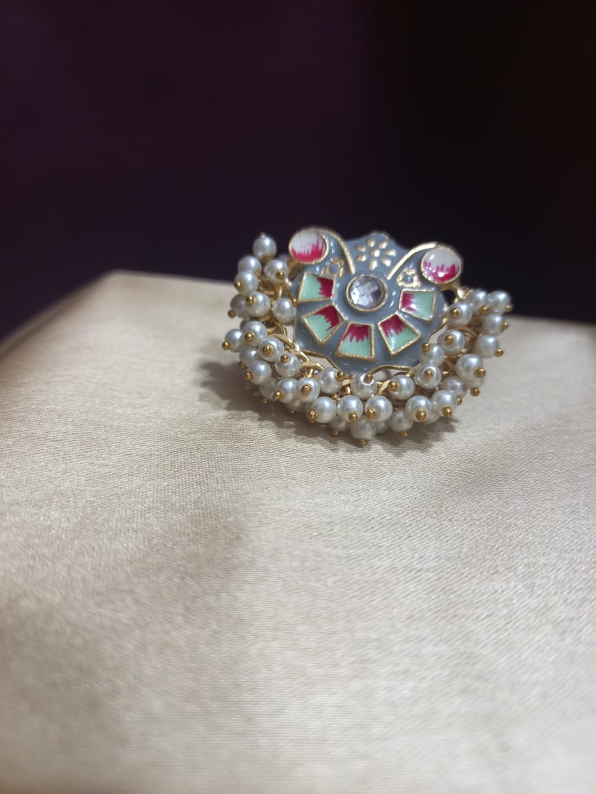 Kriti Meenakari with Small Pearl Ring