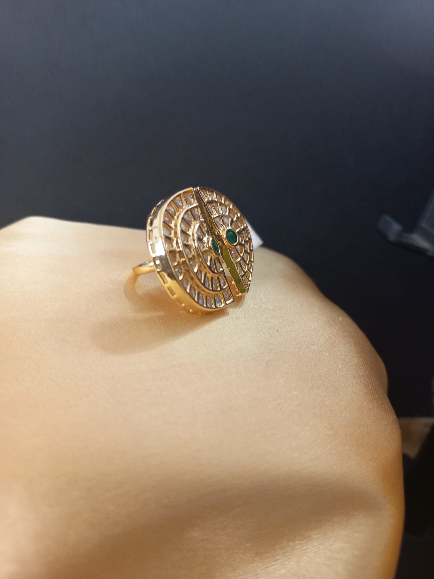 Inayat Kundan Ring