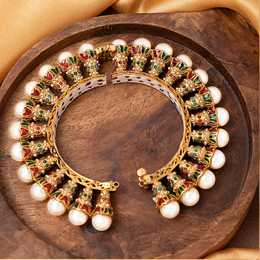 Pearl Jadau Openable Kada