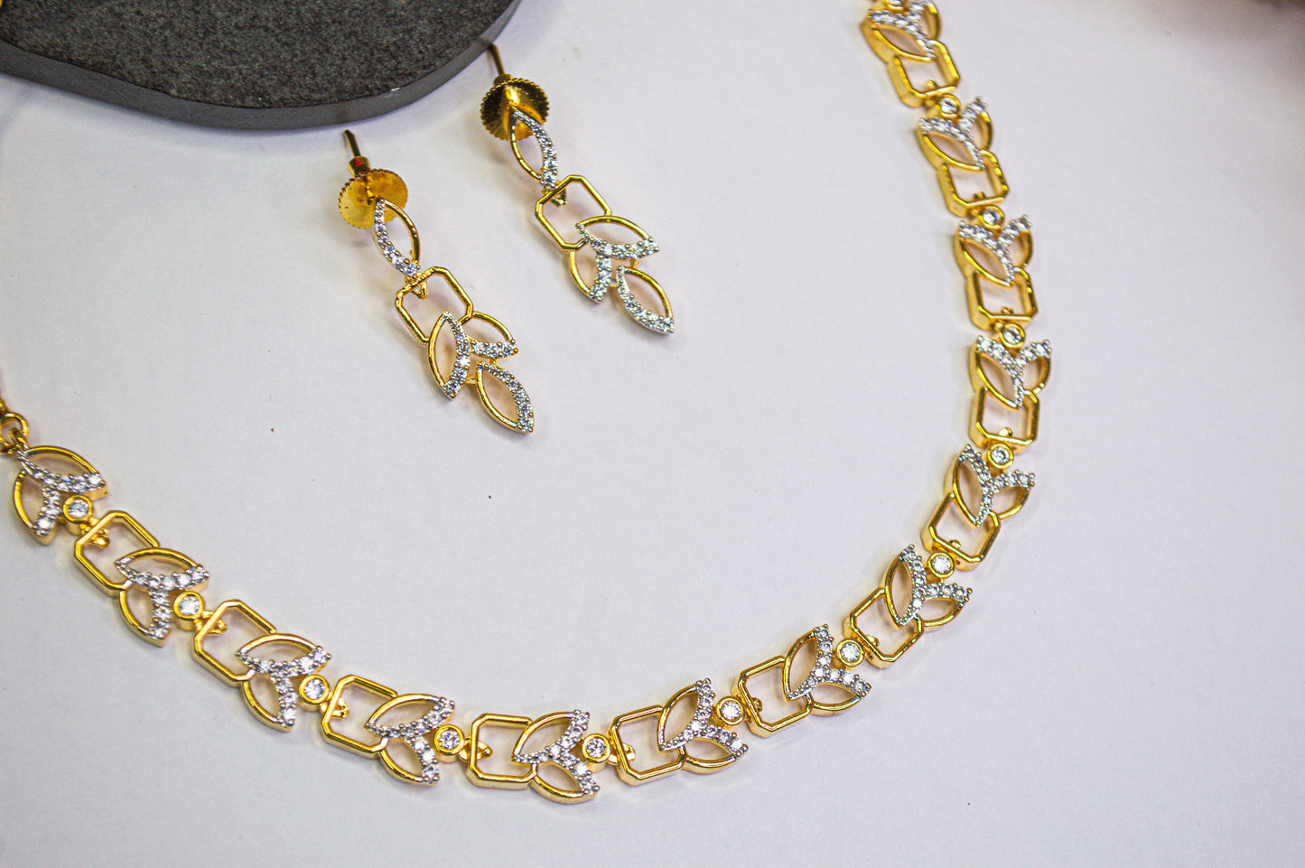 Nidhi AD Necklace Set