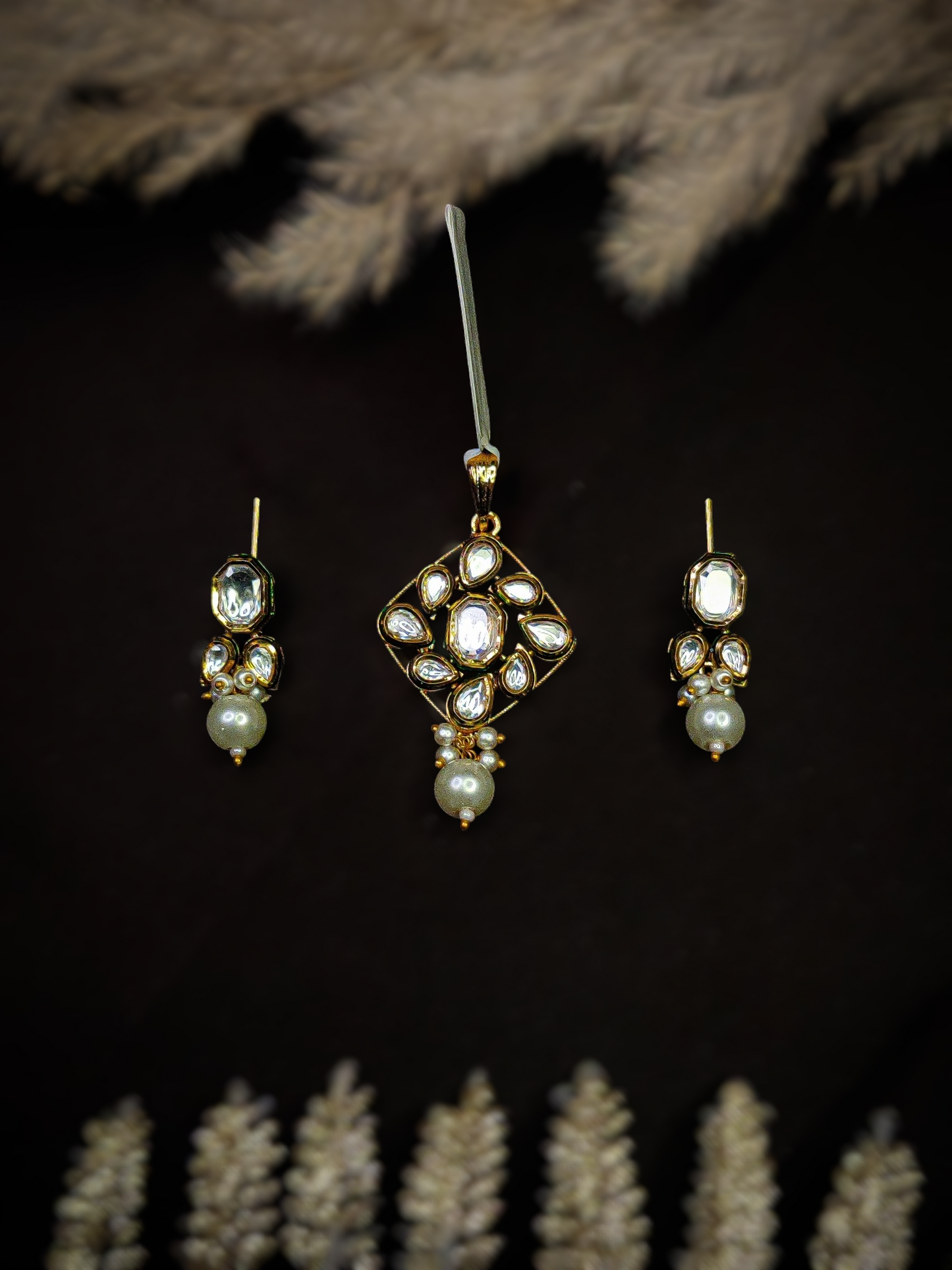 Nidhi Kundan Pendent Set