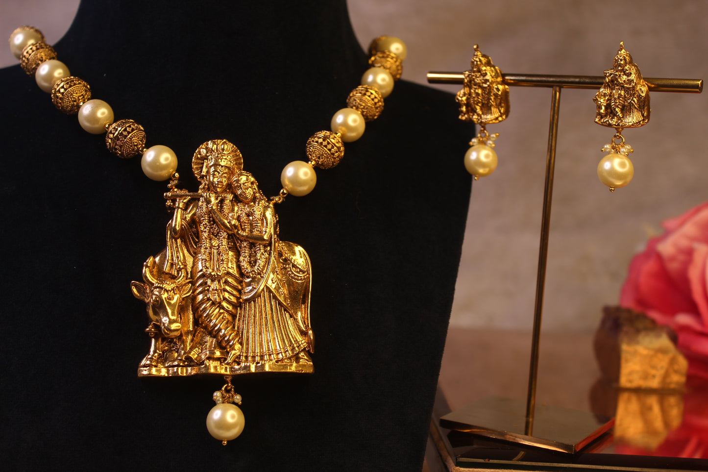 Riya Necklace Set