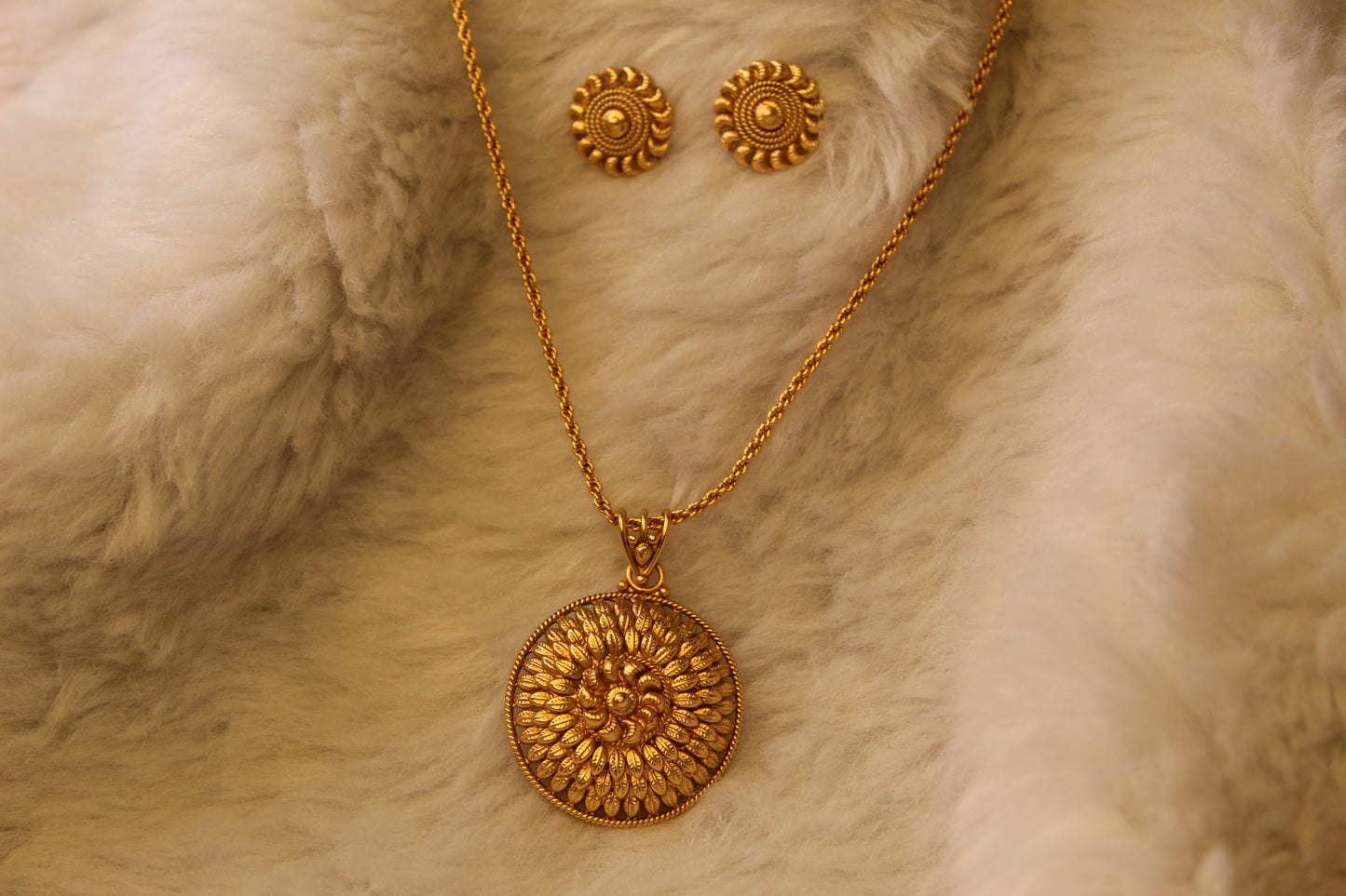 Aisha Pendant