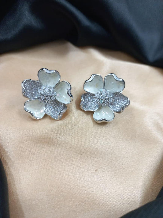 Ruhi Flower-themed AD Earrings